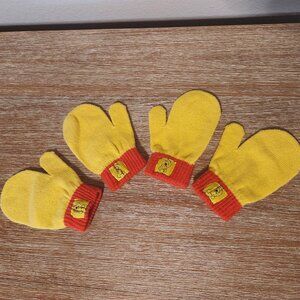 Winnie the Pooh toddler mittens (2 pairs)